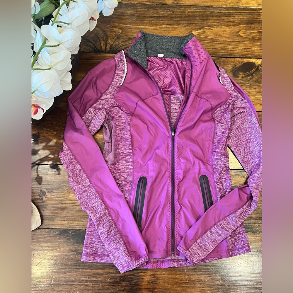 Lululemon pink windbreaker